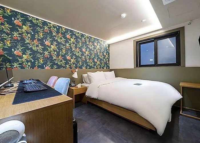 Hotel Number 25 Hongdae Shinchon *