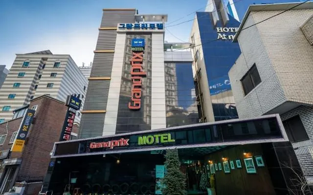 Number 25 Hongdae Shinchon Hotel *
